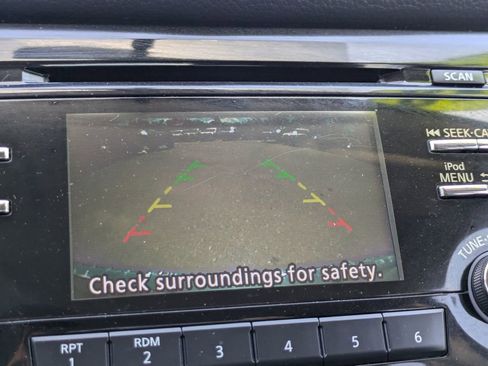 Used 2018 Nissan Rogue Sport S w/ S Appearance Package image 19