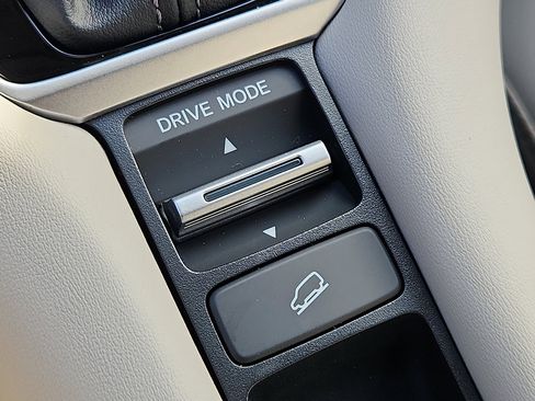 New 2026 Honda HR-V EX-L image 16