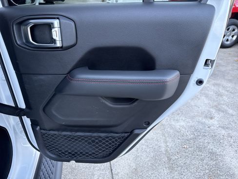 Used 2020 Jeep Gladiator Rubicon image 19