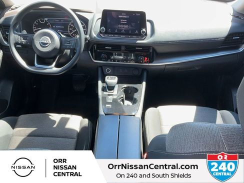 Used 2023 Nissan Rogue SV image 15