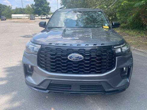 Used 2025 Ford Explorer ST-Line w/ Premium Package AWD/4WD image 1