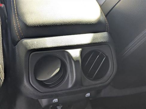 Used 2021 Jeep Gladiator Overland image 16