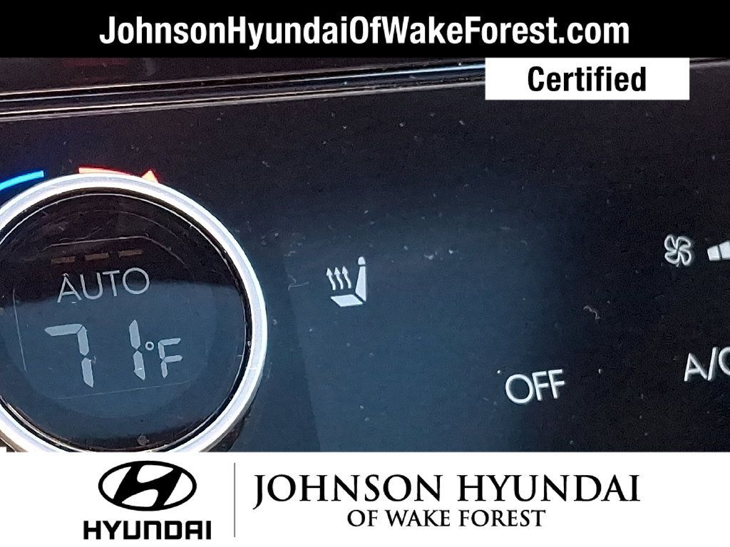 Certified 2025 Hyundai Santa Cruz SEL FWD image 11