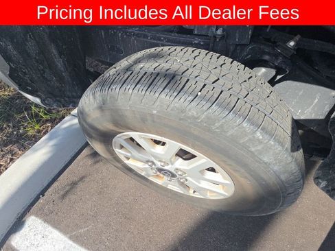 Used 2024 Toyota Tacoma SR w/ SR Upgrade Package AWD/4WD image 15
