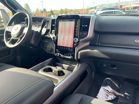 New 2026 RAM 2500 Big Horn AWD/4WD image 25