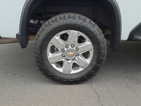 Used 2021 Chevrolet Silverado 2500 LTZ image 11