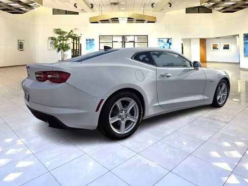 Used 2023 Chevrolet Camaro LT image 7