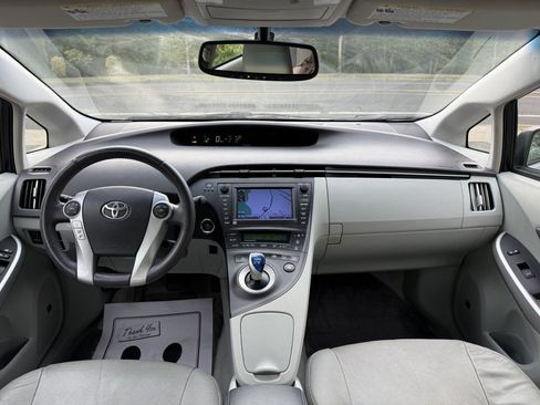 Used 2010 Toyota Prius Five w/ Navigation Pkg FWD image 20