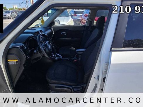 Used 2018 Kia Soul + FWD image 29