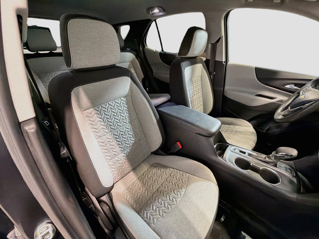 Used 2023 Chevrolet Equinox LT w/ LPO, Floor Liner Package AWD/4WD image 26
