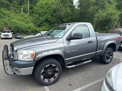 Used 2007 Dodge Ram 1500 Truck SLT w/ TRX4 Group AWD/4WD image 3