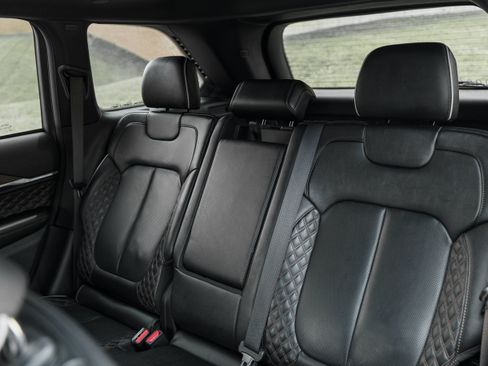 Used 2022 Jeep Grand Cherokee Summit AWD/4WD image 25