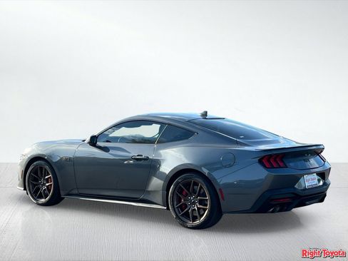 Used 2025 Ford Mustang GT Premium RWD image 4