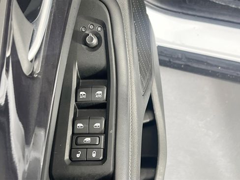 Used 2023 Jeep Grand Cherokee L Laredo image 17