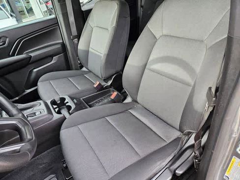 Used 2023 Chevrolet Colorado W/T image 15