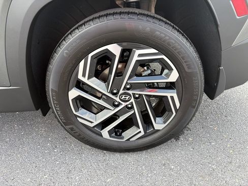 Used 2026 Hyundai Tucson Limited AWD/4WD image 15
