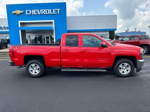 Used 2018 Chevrolet Silverado 1500 LT image 2