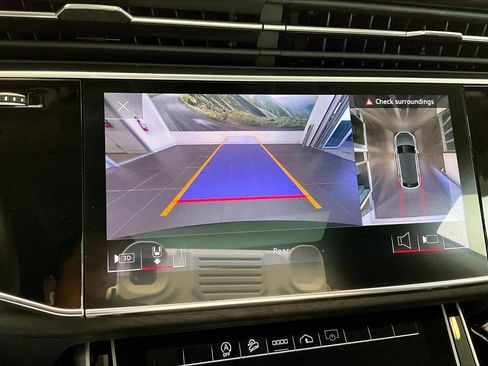 Used 2022 Audi Q8 Premium Plus image 29