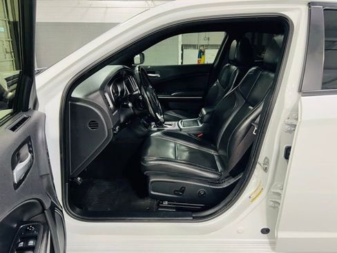Used 2020 Dodge Charger SXT w/ Leather Interior Group RWD image 20