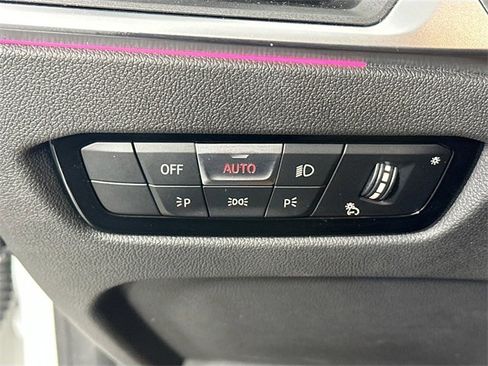 Used 2024 BMW 330i xDrive Sedan image 24