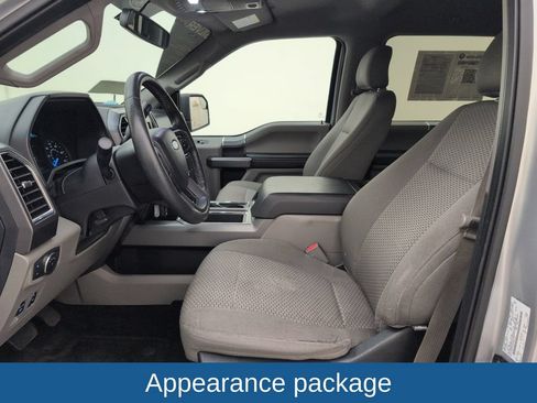 Used 2015 Ford F150 XLT w/ Equipment Group 302A Luxury AWD/4WD image 4
