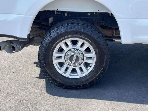 Used 2019 Ford F250 XL w/ STX Appearance Package AWD/4WD image 9