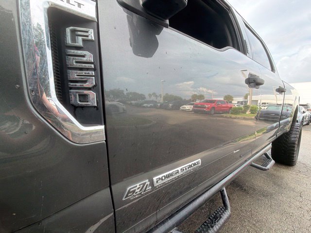 Used 2018 Ford F250 XLT AWD/4WD image 2