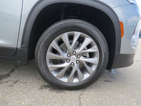 New 2025 Buick Enclave Preferred w/ Power Package image 10