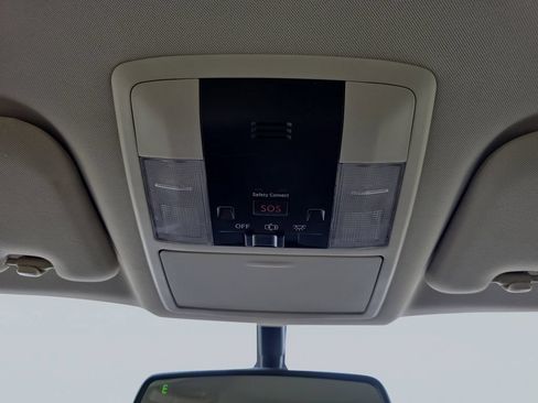 Used 2016 Lexus CT 200h w/ Accessory Package 2 FWD image 18