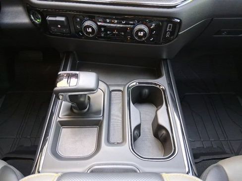 Used 2025 Chevrolet Silverado 1500 ZR2 w/ Technology Package image 17