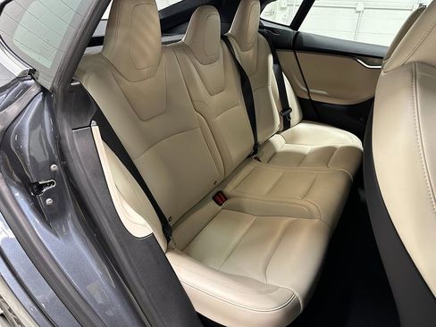 Used 2020 Tesla Model S Long Range image 15