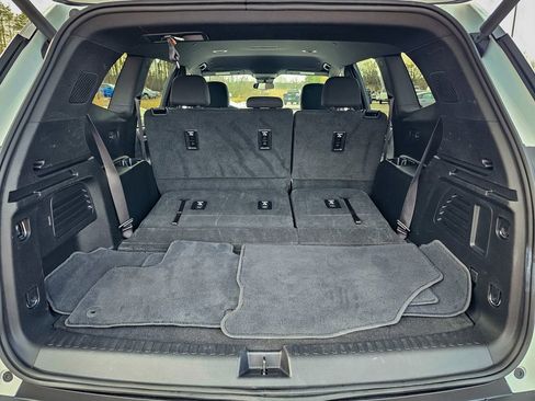 Certified 2025 GMC Acadia Elevation image 35