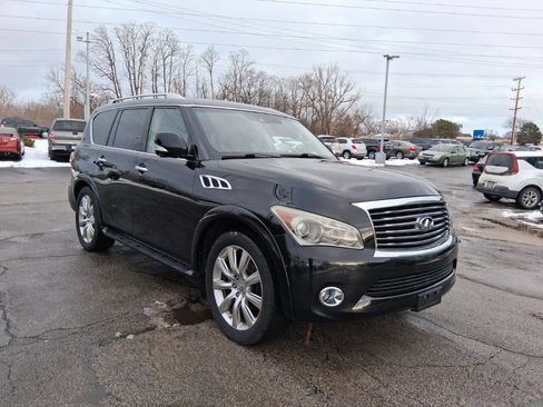 Used 2011 INFINITI QX56 4WD w/ Theater Pkg image 3