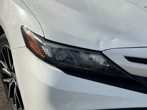Certified 2021 Toyota Camry SE FWD image 14