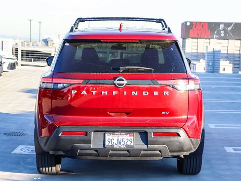 Used 2023 Nissan Pathfinder SV image 20