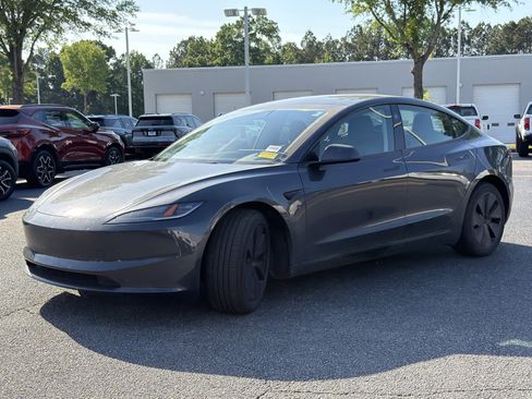 Used 2025 Tesla Model 3 Long Range image 7