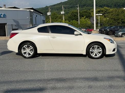 Used 2012 Nissan Altima 2.5 S FWD image 12