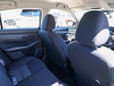 Used 2024 Nissan Sentra SV FWD image 16