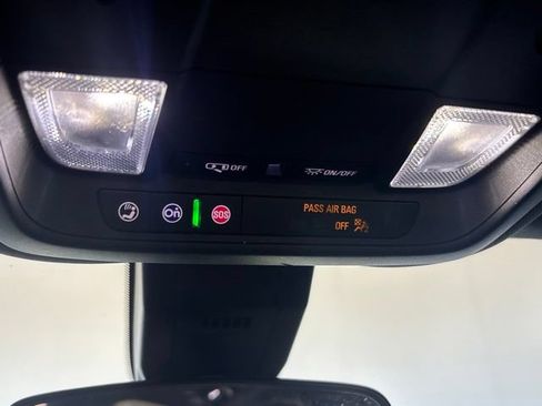 Used 2023 Chevrolet Equinox RS AWD/4WD image 9