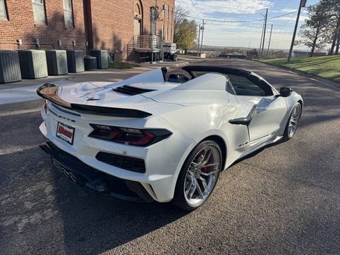 Used 2025 Chevrolet Corvette Z06 image 13