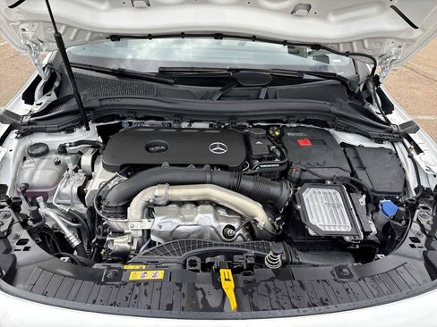 New 2026 Mercedes-Benz GLA 250 4MATIC image 13