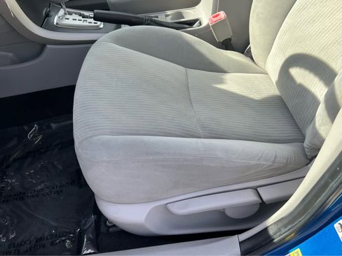 Used 2010 Toyota Corolla LE image 29