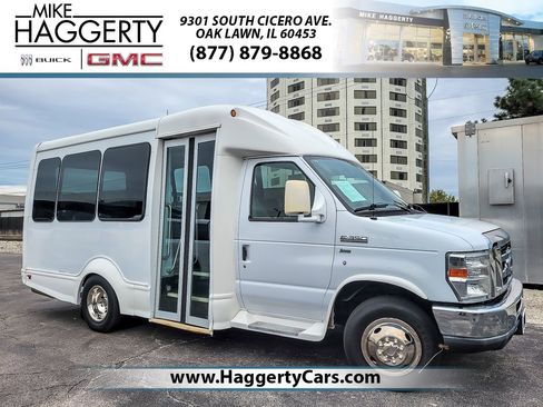 Used 2014 Ford E-350 and Econoline 350 Super Duty image 1