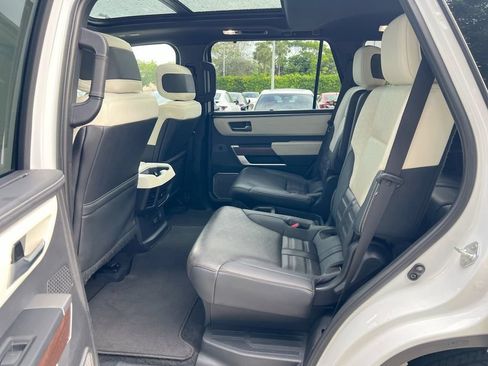 Used 2024 Toyota Sequoia Capstone RWD image 19