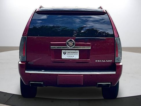 Used 2014 Cadillac Escalade Premium AWD/4WD image 8