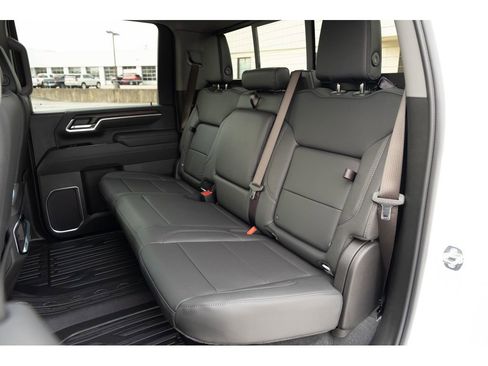 New 2026 GMC Sierra 2500 SLT w/ SLT Premium Package image 7