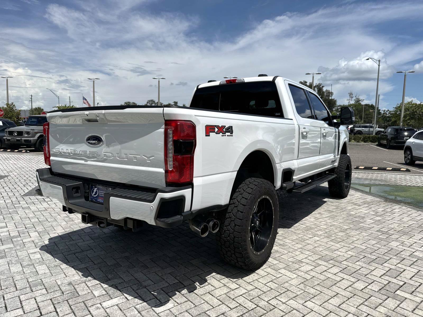 Used 2024 Ford F250 Lariat w/ Lariat Ultimate Package AWD/4WD image 5