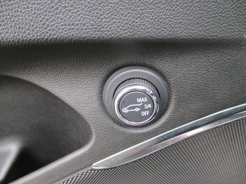 Used 2024 Buick Enclave Essence w/ Sport Touring Edition FWD image 14