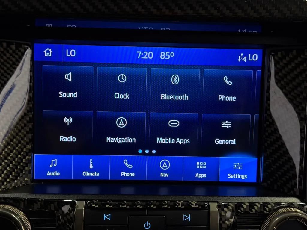 Used 2022 Ford Mustang Shelby GT500 w/ Technology Package RWD image 46