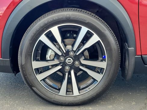 Used 2020 Nissan Kicks SR w/ SR Premium Package FWD image 31